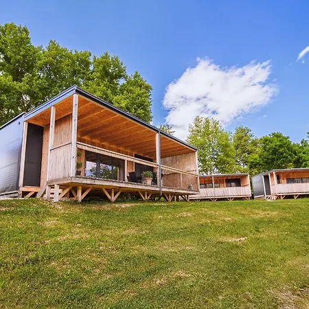 Three Bedroom Mobile * Mostec